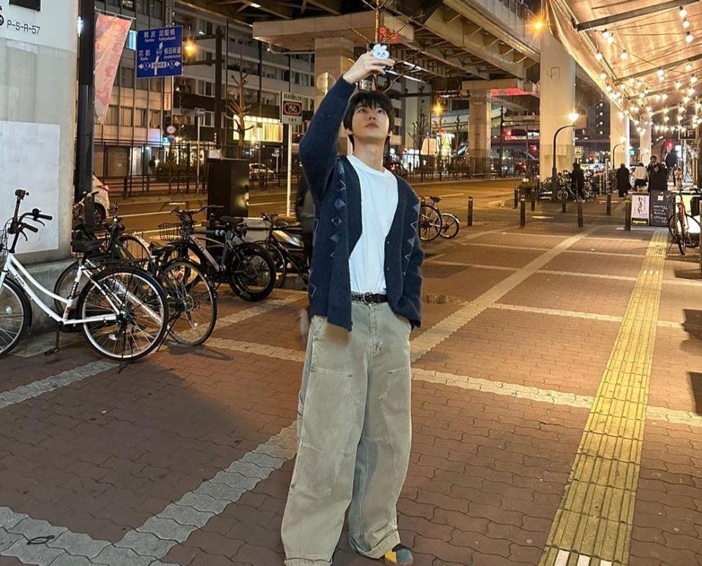 potret Doyoung NCT (instagram.com/do0_nct)