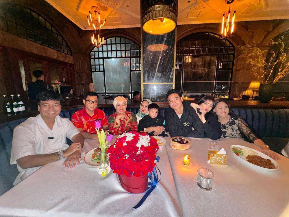 Birthday dinner Fadly (Instagram.com/opah_faisal)