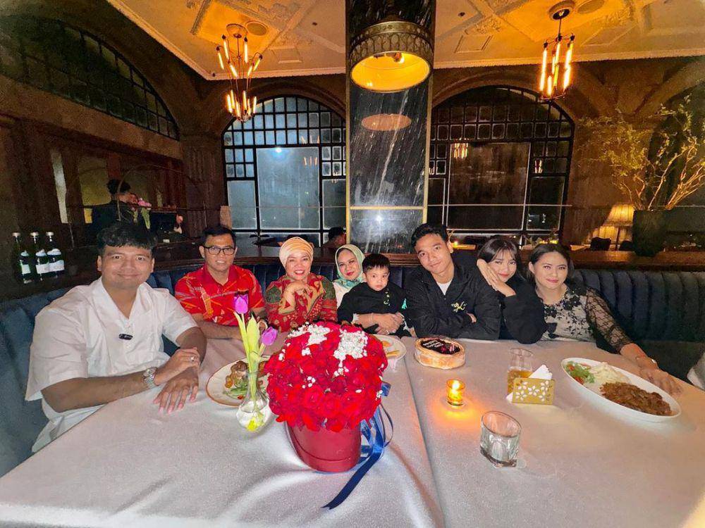 Birthday dinner Fadly (Instagram.com/opah_faisal)