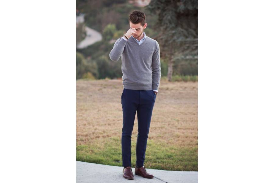 Outfit pria celana biru (pinterest.com)