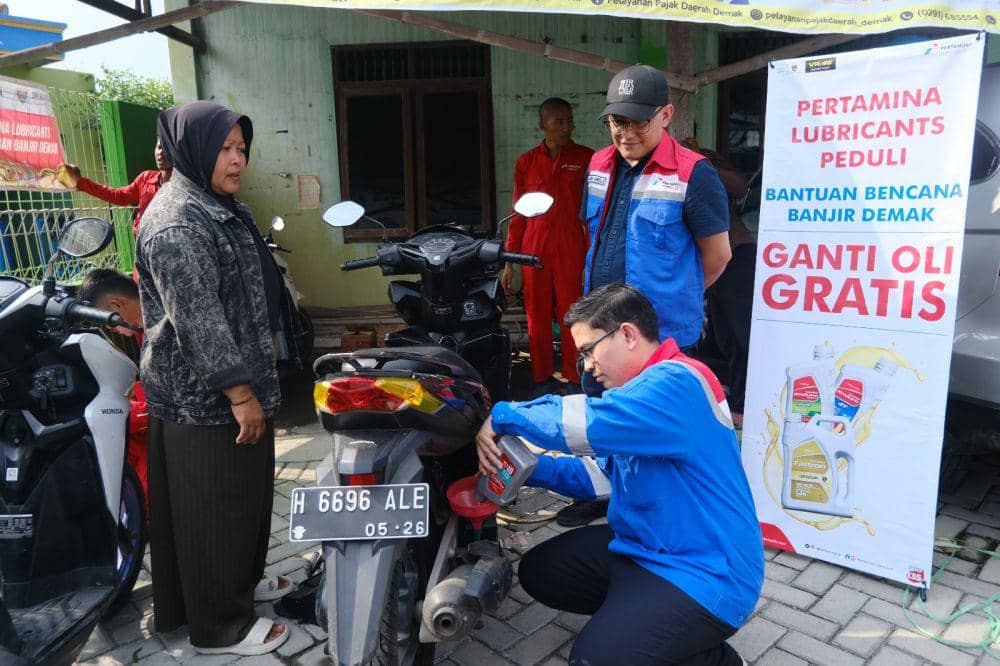 Pertamina Lubricants Beri Layanan Ganti Oli Gratis ke Warga Demak