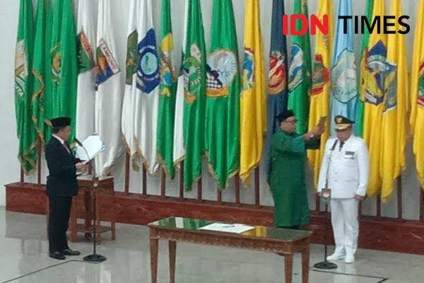 Mendagri Tito Karnavian melantik Pj Gubernur NTB Lalu Gita Ariadi pada 19 September 2023. (IDN Times/Muhammad Nasir)