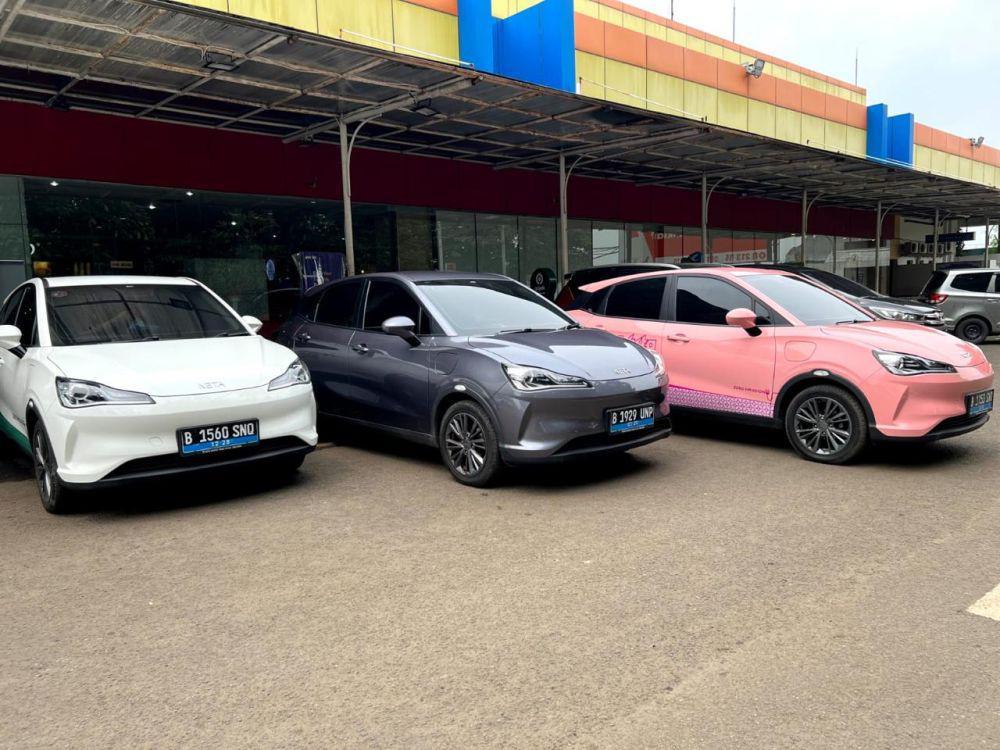 Mobil Listrik Neta V Jadi Moda Transportasi di Bandara Halim
