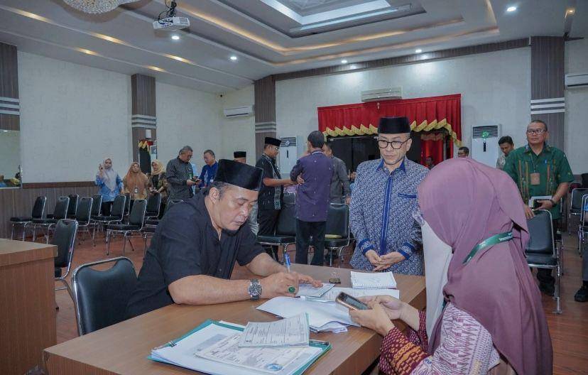 Baznas Medan menerima zakat mal dari Pemko Medan (Dok. Diskominfo Medan)