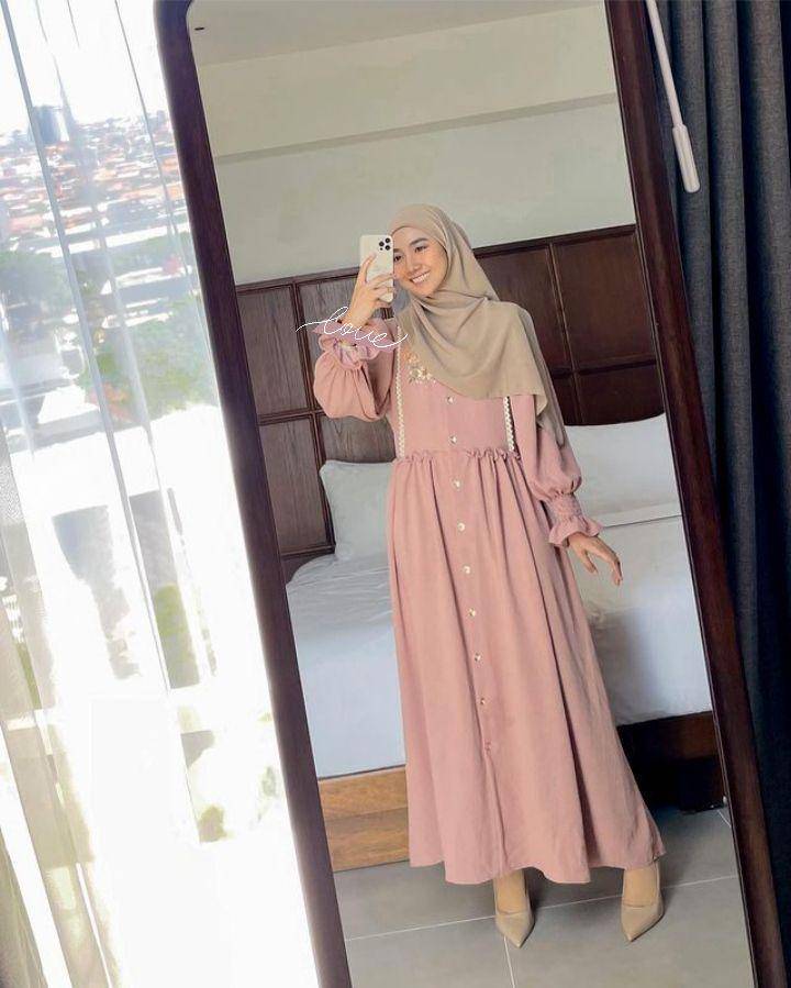 ilustrasi gamis vintage (instagram.com/@richaeu)