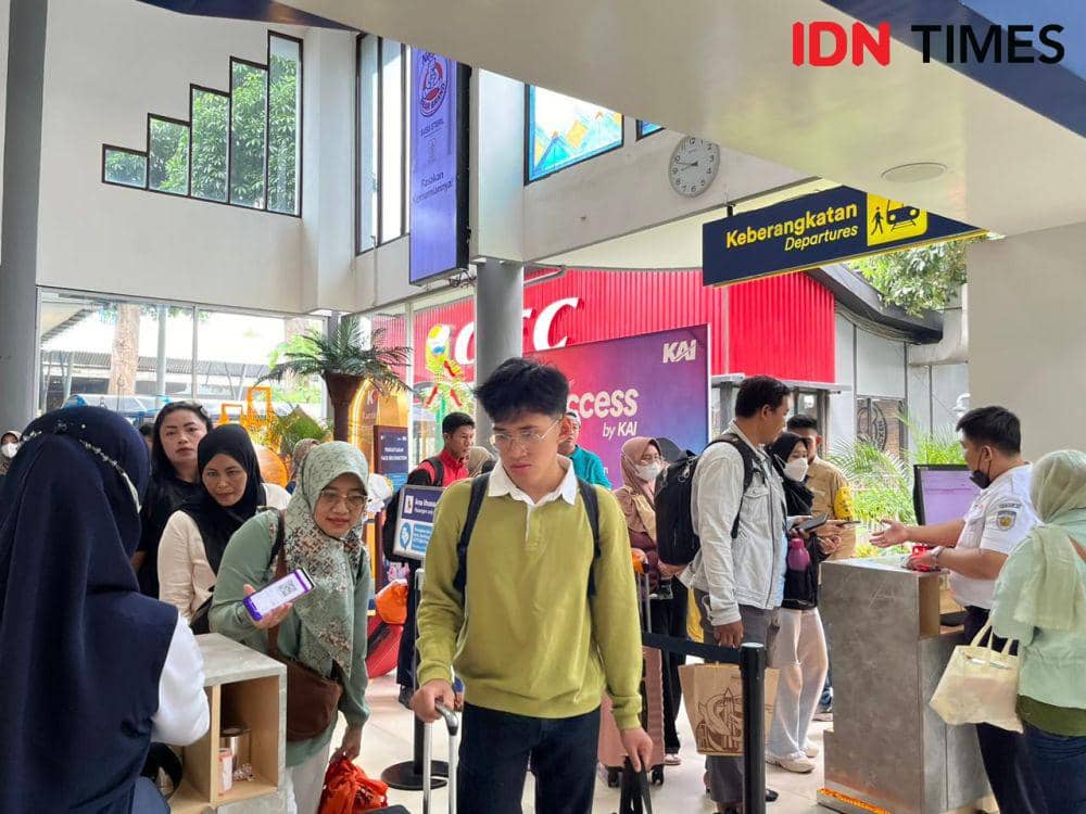 H-5 Lebaran, 25.603 Pemudik Gunakan KA di Daop 8 Surabaya