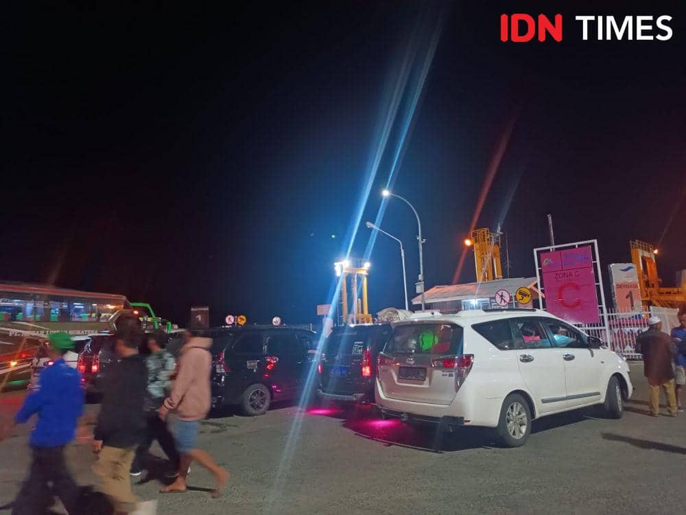 Para mahasiswa perantauan mulai meninggal Provinsi Lampung dan melangsungkan mudik ke kampung halaman demi bisa berkumpul dengan keluarga