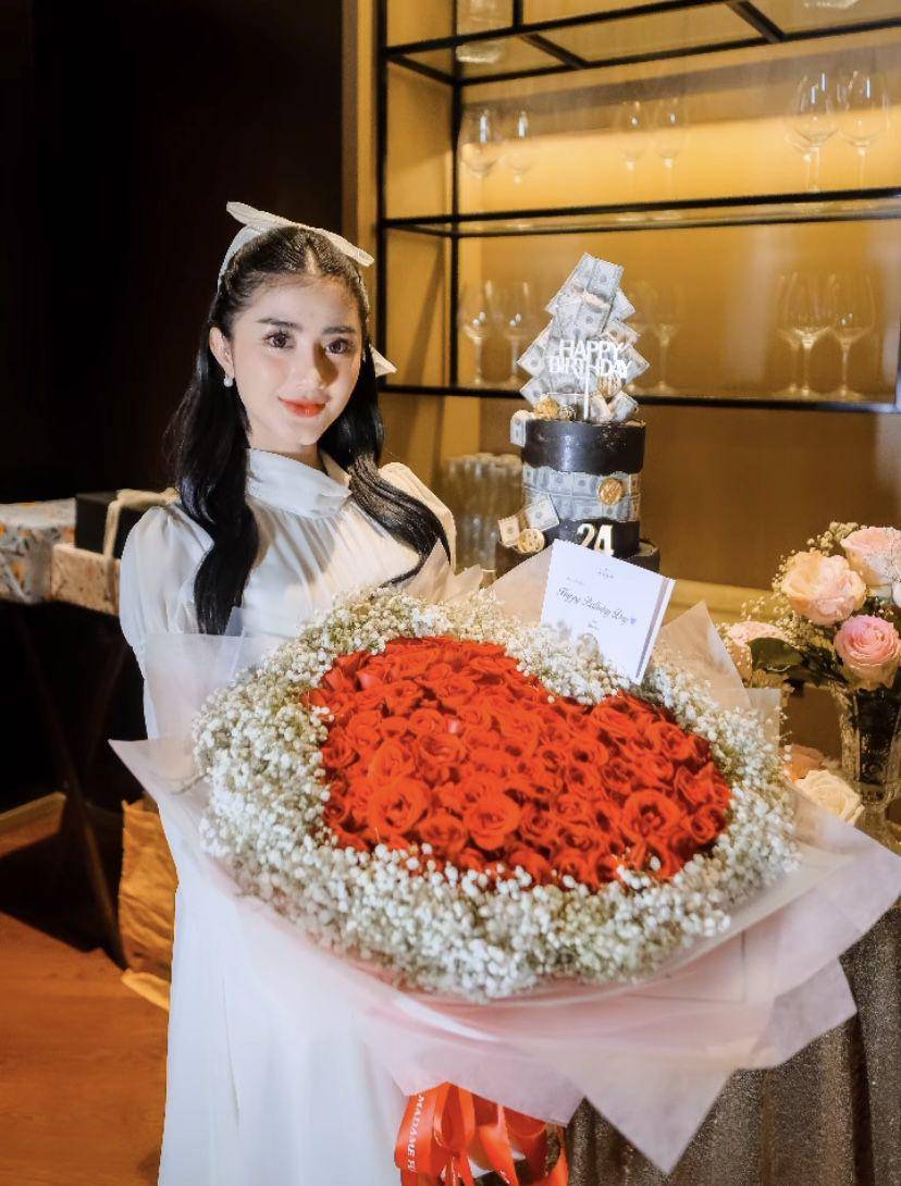 potret ulang tahun ke-24 Ghea Youbi (Instagram.com/gheayoubi)