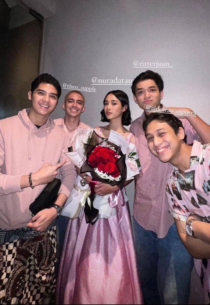 Artis di gala premiere Dua Hati Biru (Instagram.com/alghazali7)