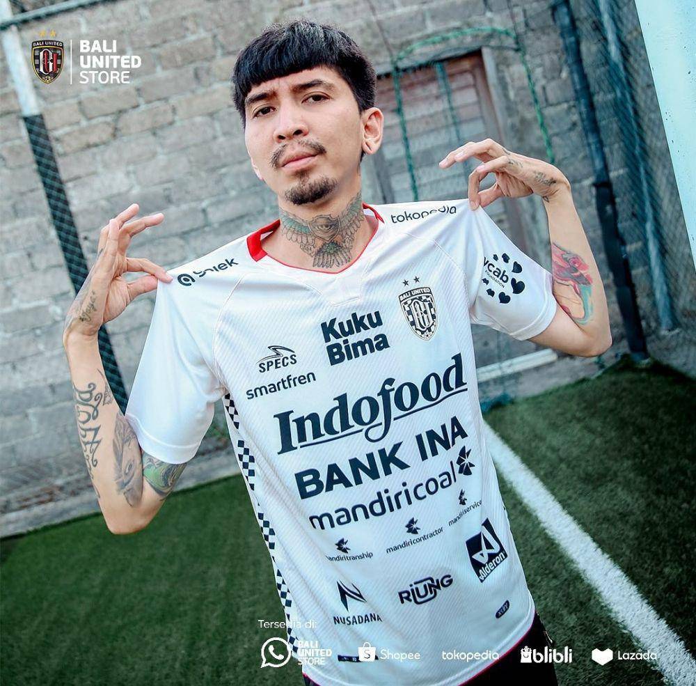 Jersey Bali United. (Instagram.com/baliunitedstore)