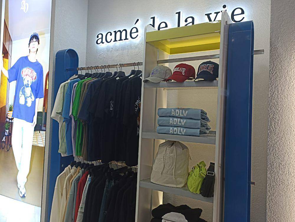 Toko terbaru Acmé De La Vie (ADLV) di Grand Indonesia. 3 April 2024. (IDN Times/M. Tarmizi Murdianto)