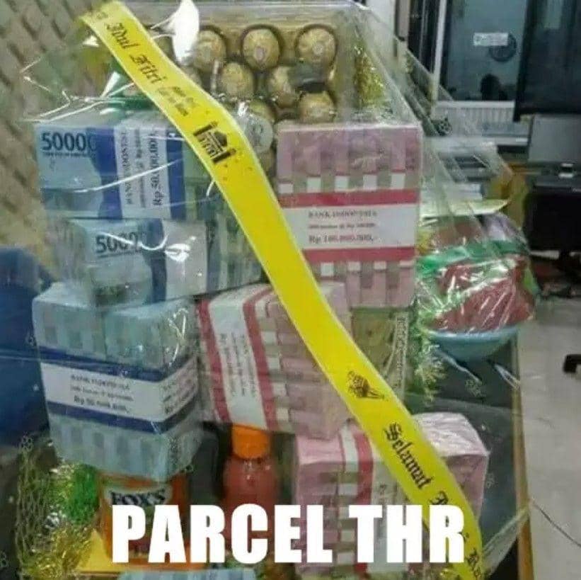 meme hampers Lebaran (facebook.com/jakarta102)