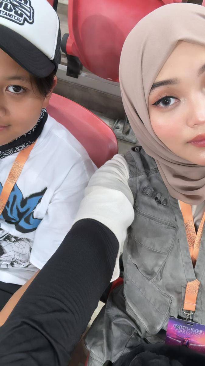 potret Putri Delina dan adik (instagram.com/putridelinaa)