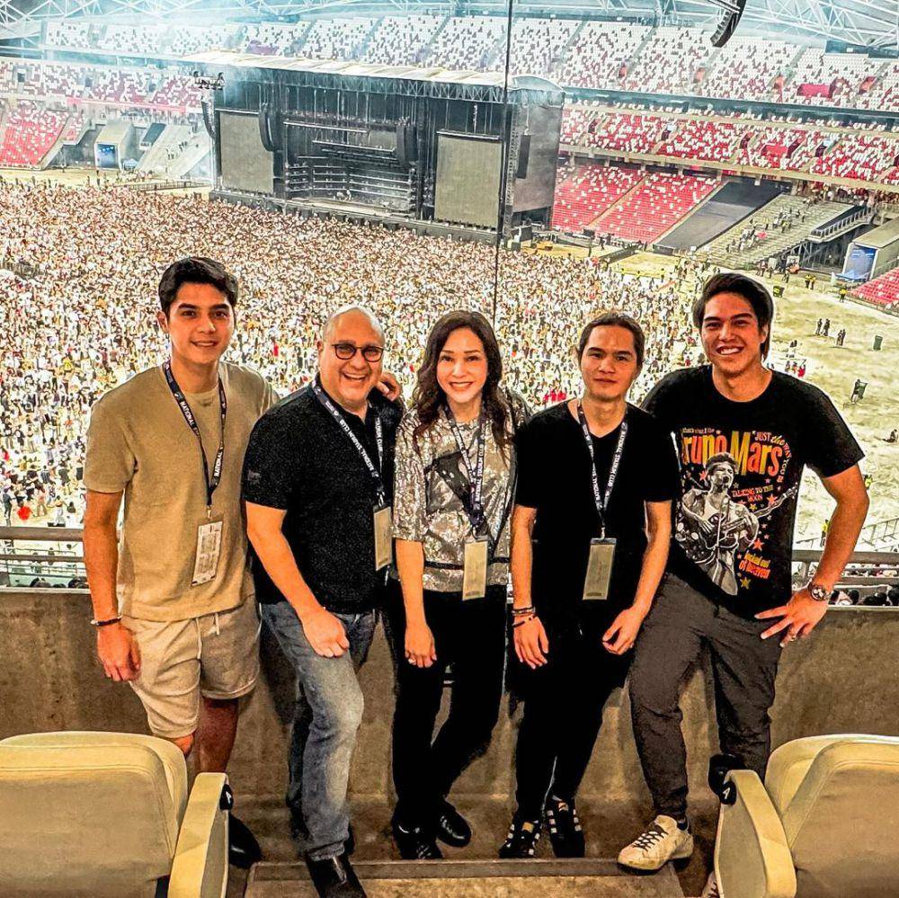 potret Al Ghazali nonton konser Bruno Mars bareng keluarga (instagram.com/elelrumi)
