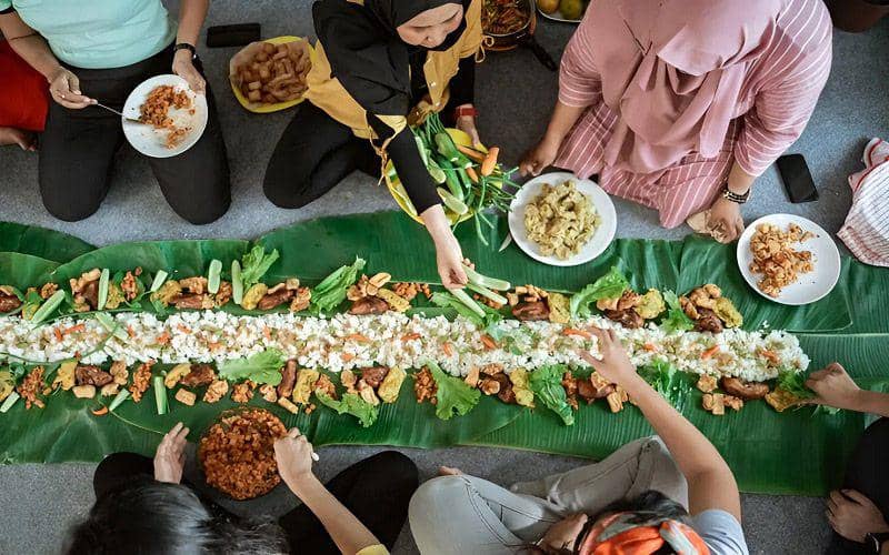 Ilustrasi acara reuni dengan tema festival rasa nusantara (freepik.com/odua)