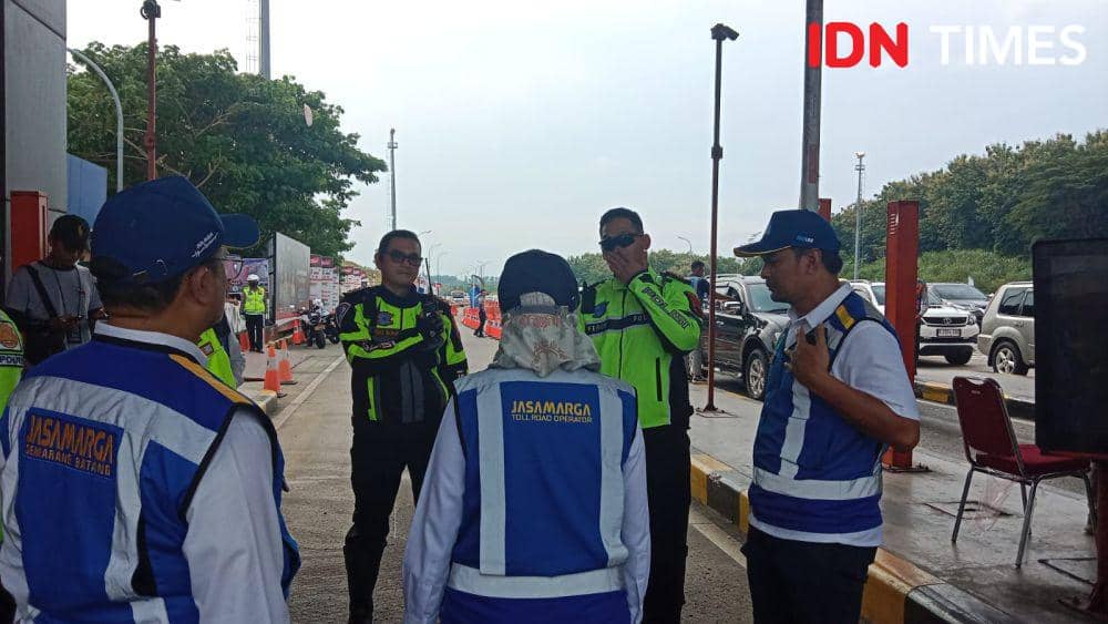 Ditlantas Polda Jateng Berlakukan One Way Lokal Tol Kalikangkung-Bawen
