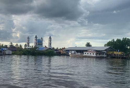 Penyeberangan feri di Banjarmasin-Batola.