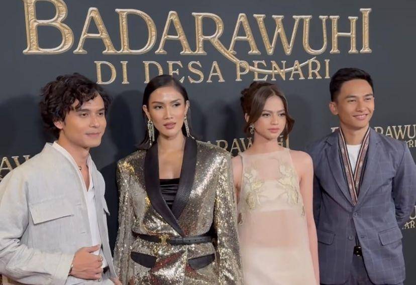 potret gala premiere film Badarawuhi di Desa Penari di Amerika Serikat (Instagram.com/noveoalexandermakeup)