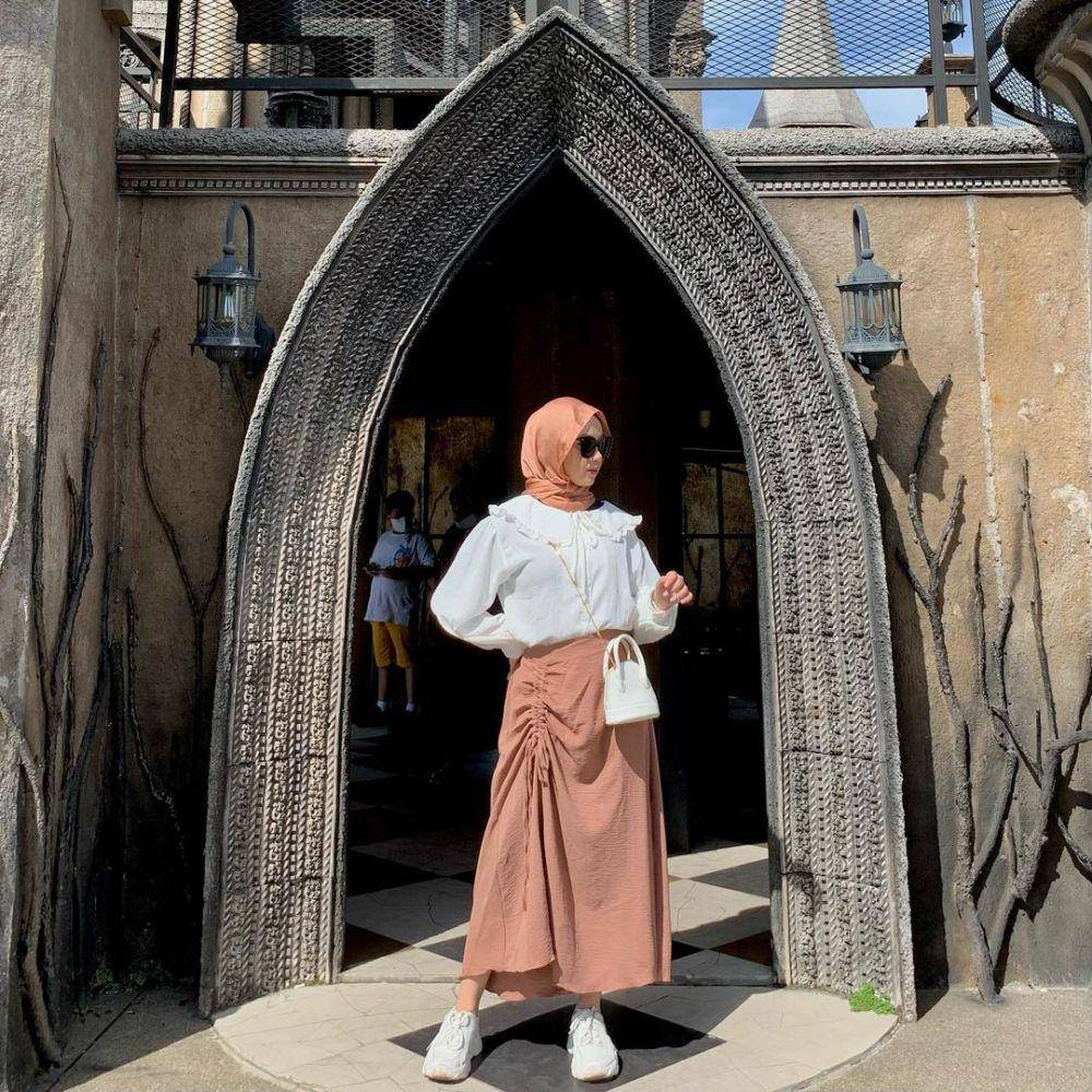 Ayu Kartika (instagram.com/ayu.kartikaa)