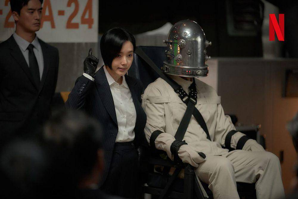 still cuts Parasyte: The Grey (instagram.com/netflixkr)