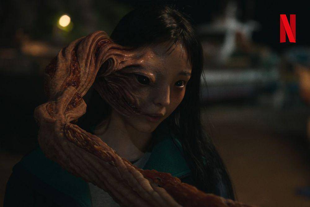 still cuts Parasyte: The Grey (instagram.com/netflixkr)