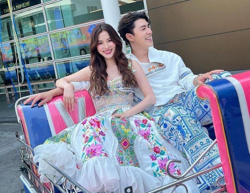 7 Potret Baifern-Nine Naphat Kerja Bareng di Acara Songkran 2024