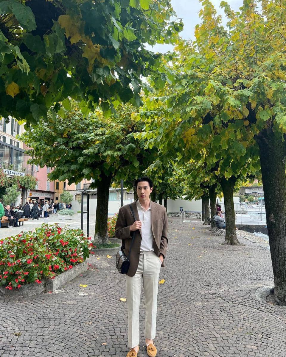 outfit halal bihalal (instagram.com/brightrpp)