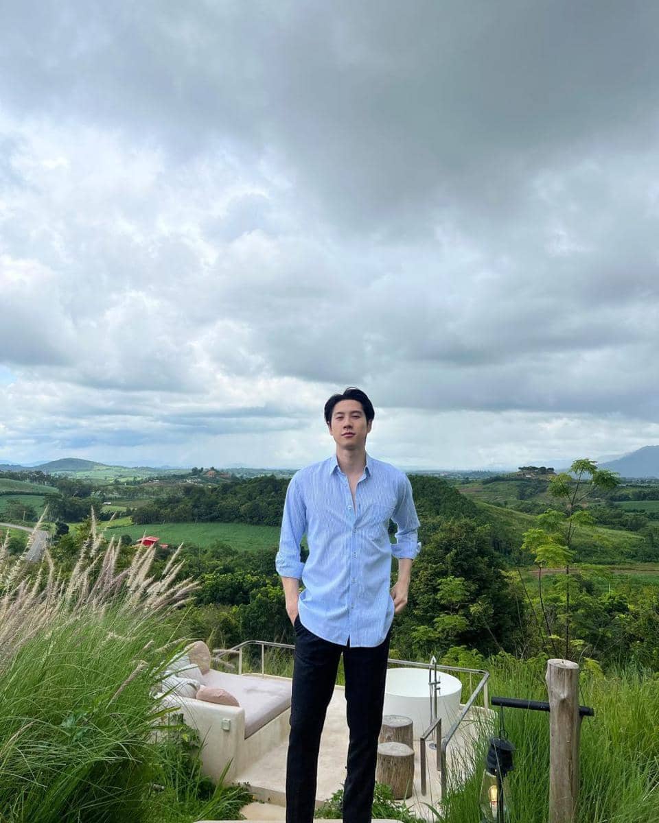 outfit halal bihalal (instagram.com/brightrpp)