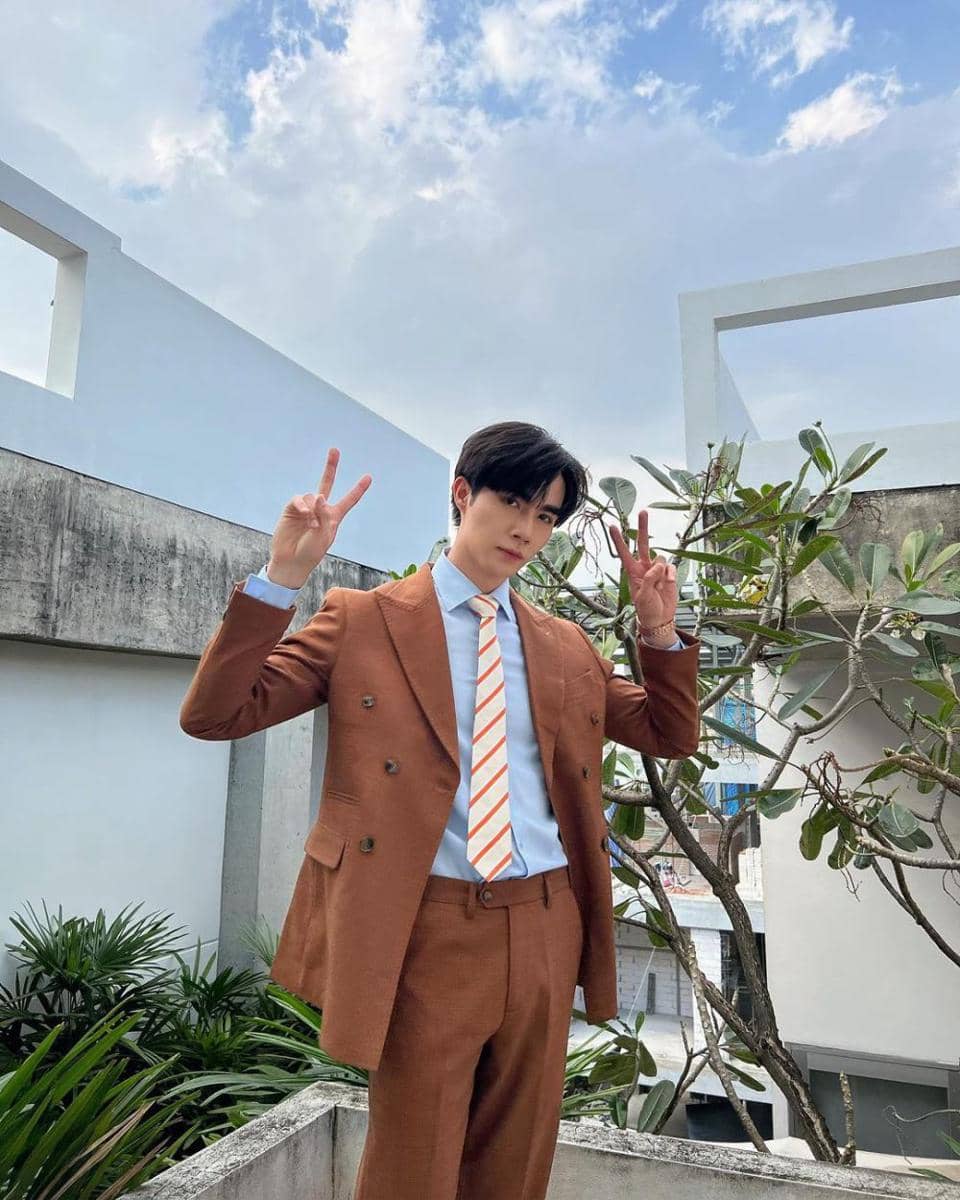 Zee Pruk (instagram.com/zeepruk)