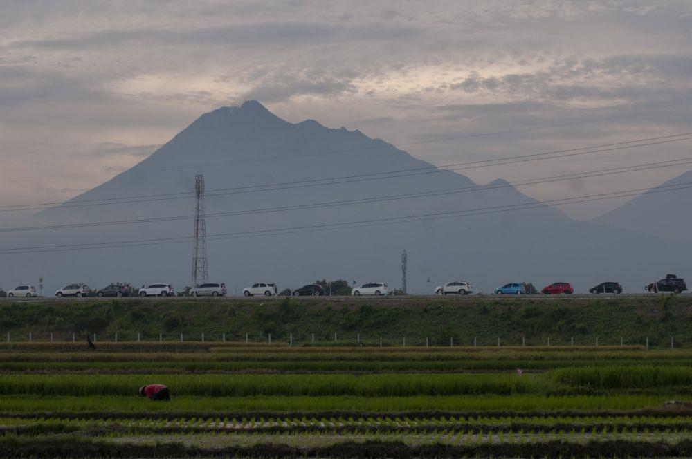 5.878 Mobil Lewati Jalur Fungsional Tol Jogja-Solo di Hari Pertama