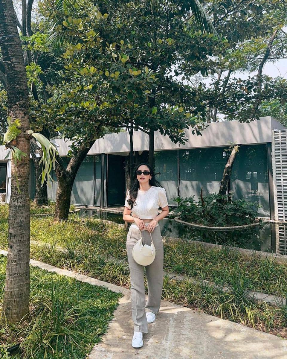 padu padan celana panjang ala Valerie Tifanka (instagram.com/valtifanka)