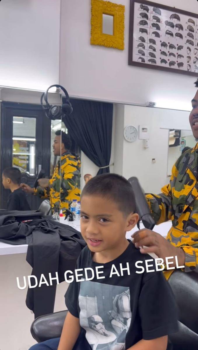 potret Dia Sekala Bumi (instagram.com/ayudiac)