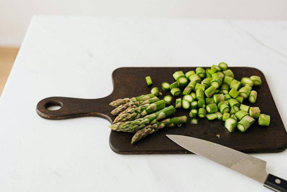 ilustrasi asparagus (pexels.com/Karolina Grabowska)