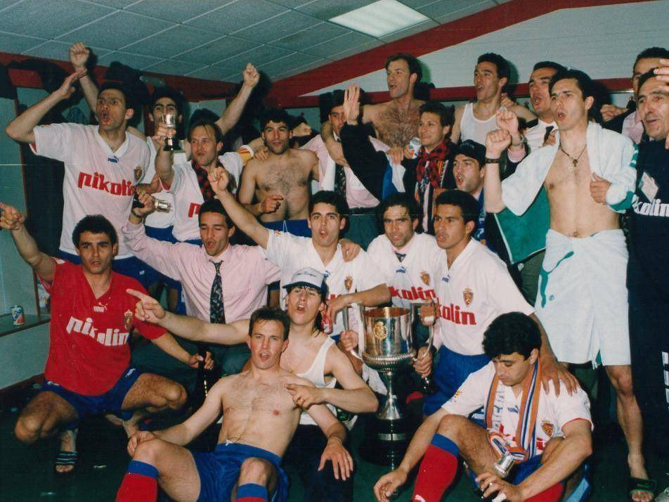Real Zaragoza menjuarai Copa del Rey 1993/1994. (twitter.com/RealZaragoza)