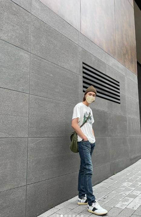 potret Johnny NCT (instagram.com/johnnyjsuh)