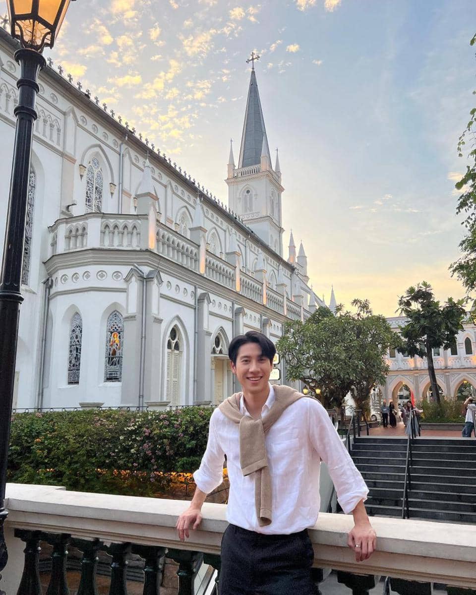 outfit halal bihalal (instagram.com/brightrpp)