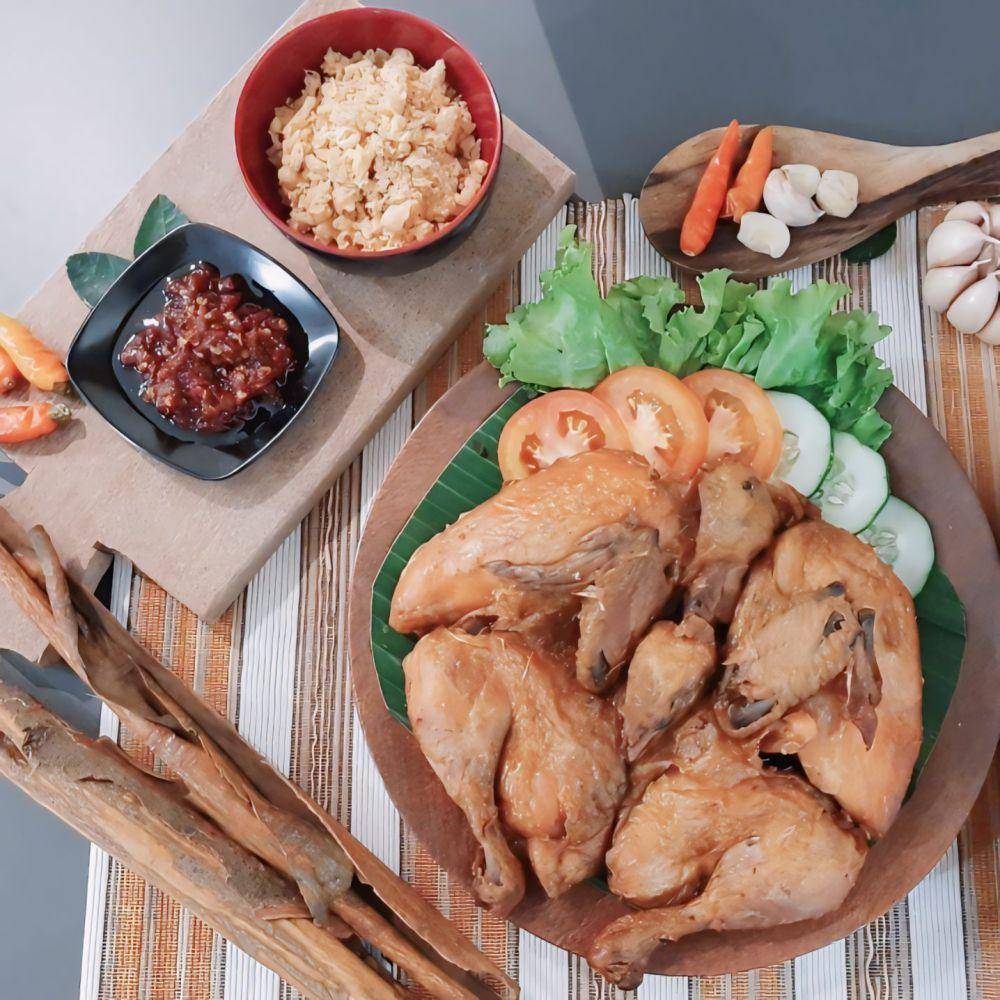 Ayam Kraton Semarang (instagram.com/ayam_kraton_semarang)