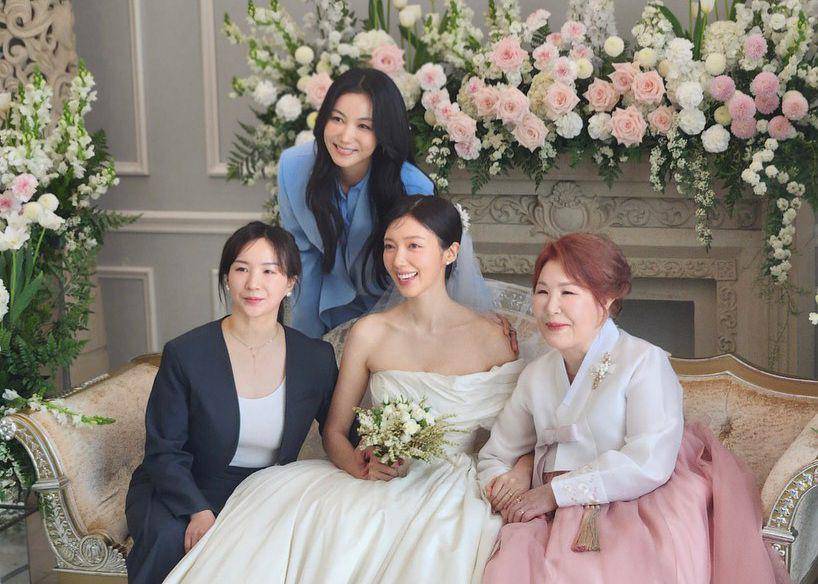 momen Kim Ok Vin dampingi Chae Seo Jin menikah (instagram.com/kimokvin)