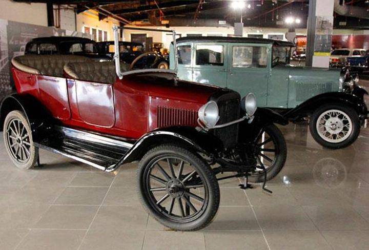 Sharjah Classic Cars Museum (facebook.com/Pakwheels)