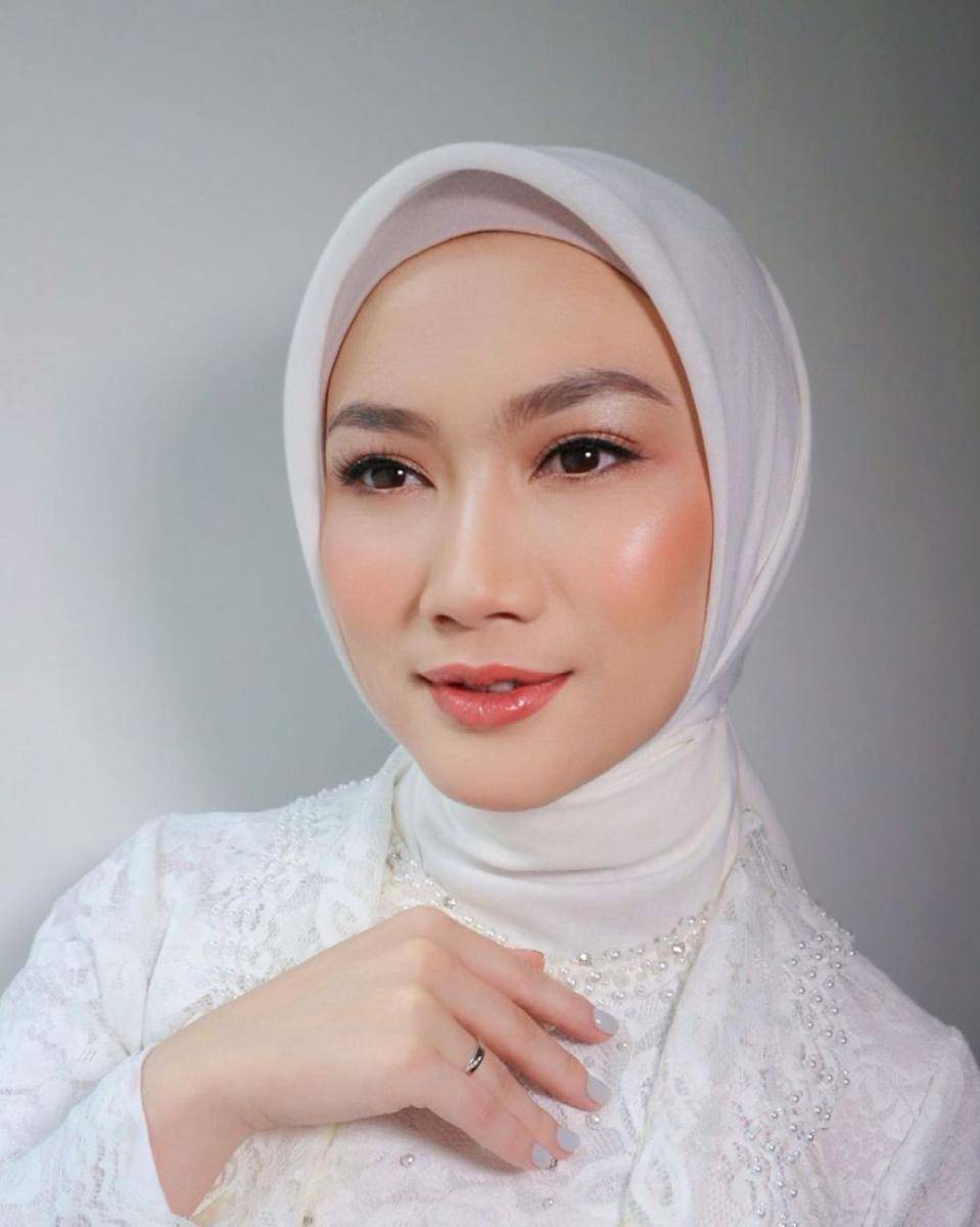 inspirasi makeup lebaran ala Melody Laksani (instagram.com/melodylaksani92)