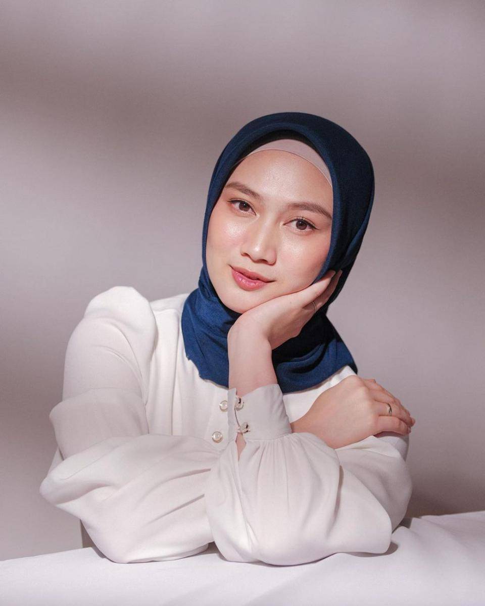 inspirasi makeup lebaran ala Melody Laksani (instagram.com/melodylaksani92)