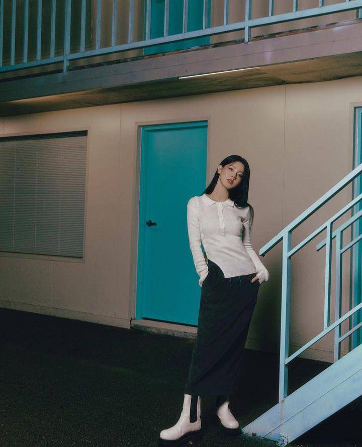 Miyeon (G)I-DLE (instagram.com/noodle.zip)