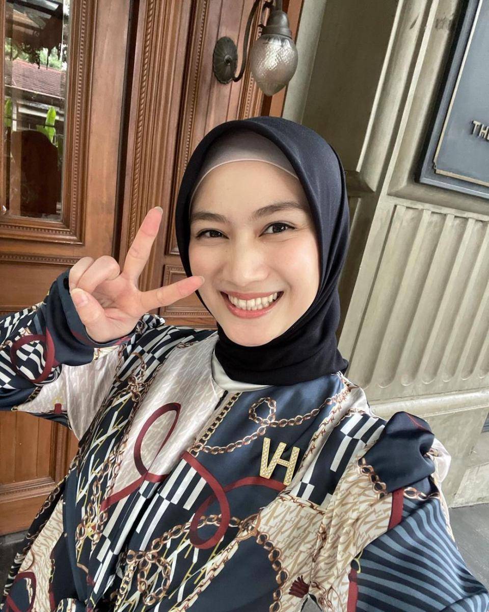 inspirasi makeup lebaran ala Melody Laksani (instagram.com/melodylaksani92)