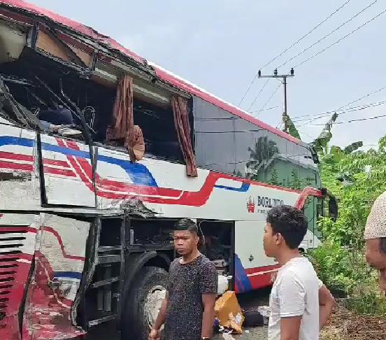 Tabrakan Maut Bus Rute Makassar-Palu di Pasangkayu, 4 Orang Meninggal