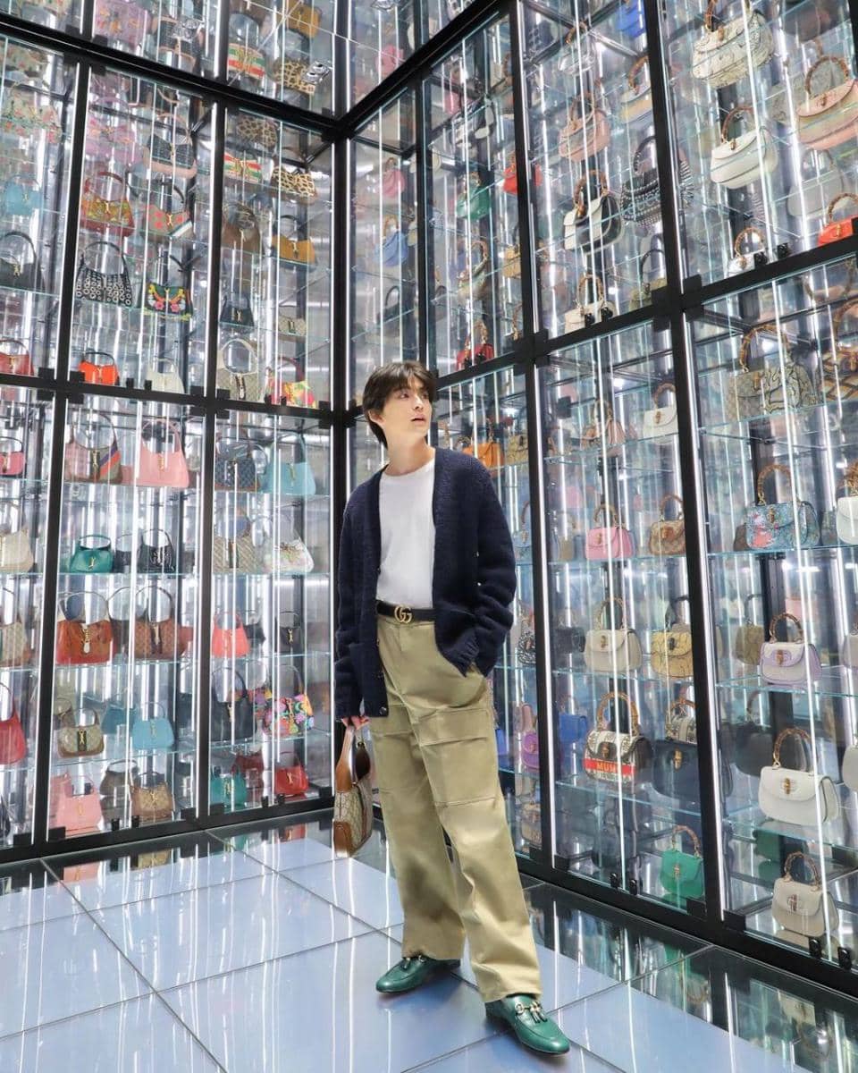 outfit oversized ala Fumiya Takahashi (instagram.com/fumiya_0_3_1_2)