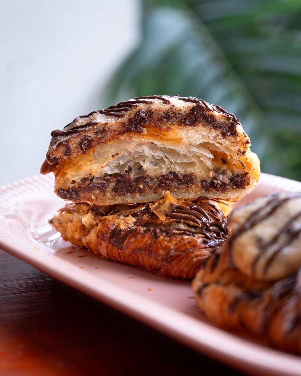 crookie La Levain (instagram.com/lalevainsg)