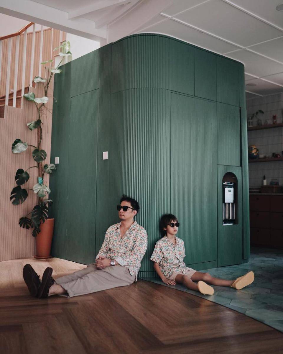 Potret Ringgo Agus dan keluarga (Instagram.com/ringgoagus)