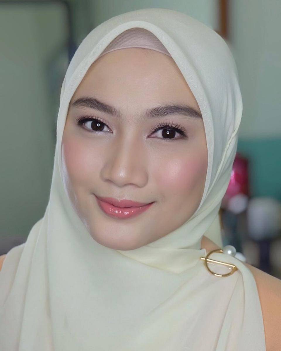 inspirasi makeup lebaran ala Melody Laksani (instagram.com/melodylaksani92)