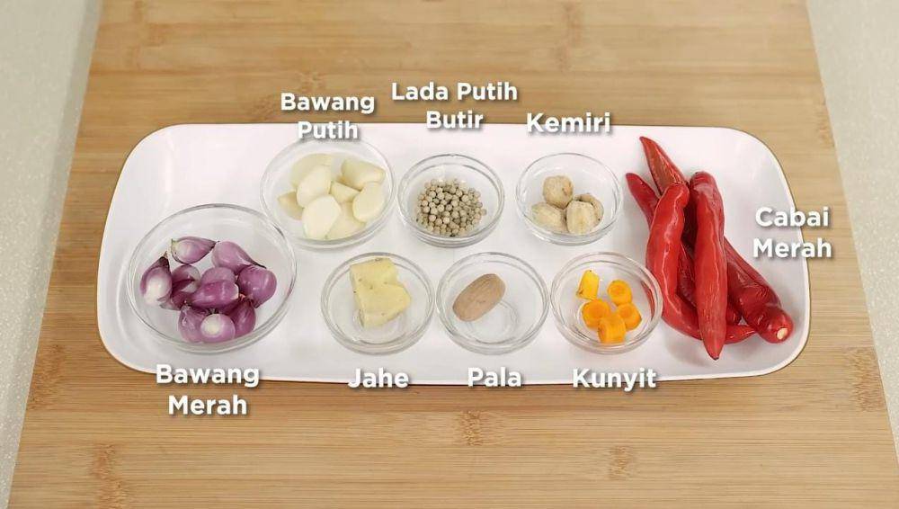 bahan rempah pelengkap (youtube.com/Devina Hermawan)