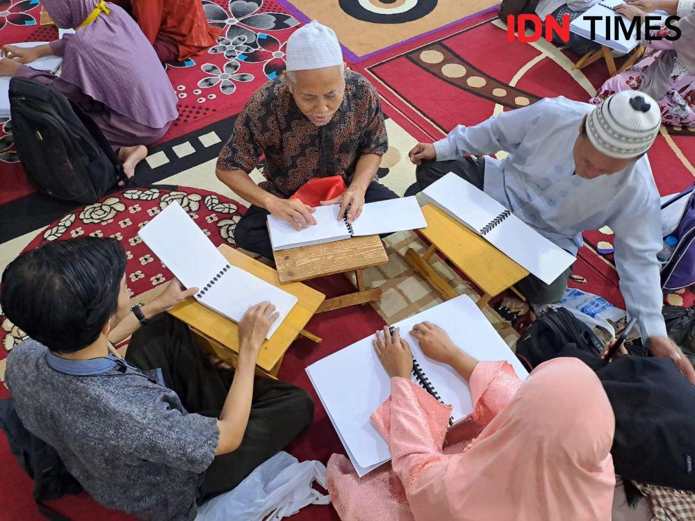 Cerita Ramadan: Indra Para 'Penjaga' Alquran
